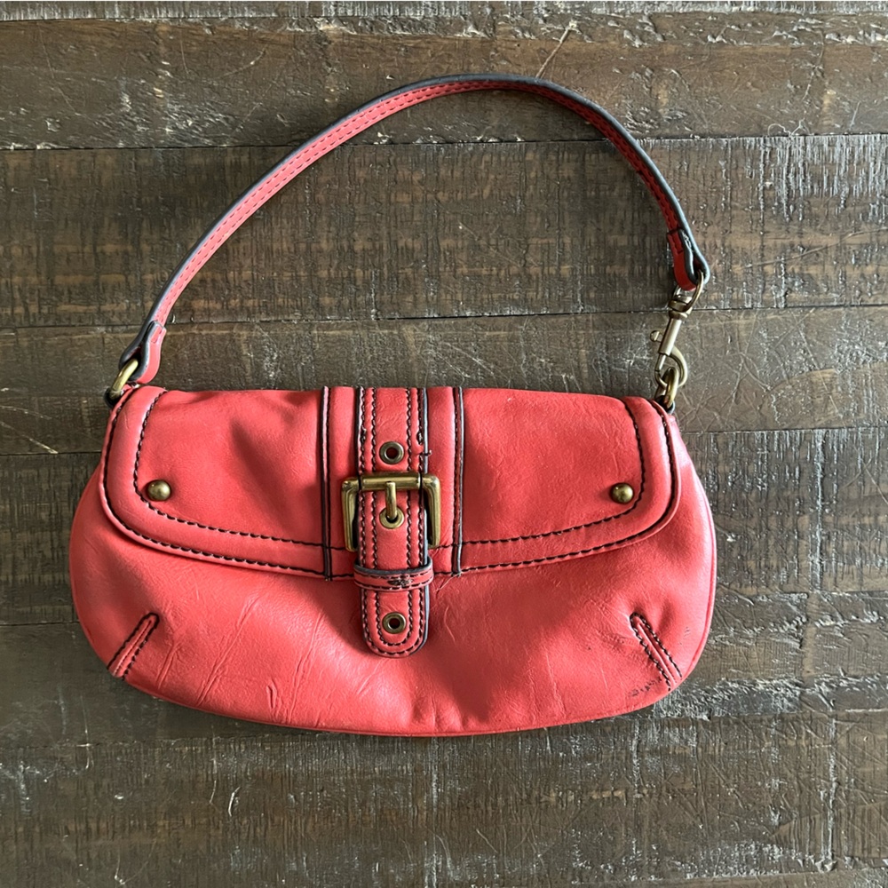 Nine West purse handbag with buckle